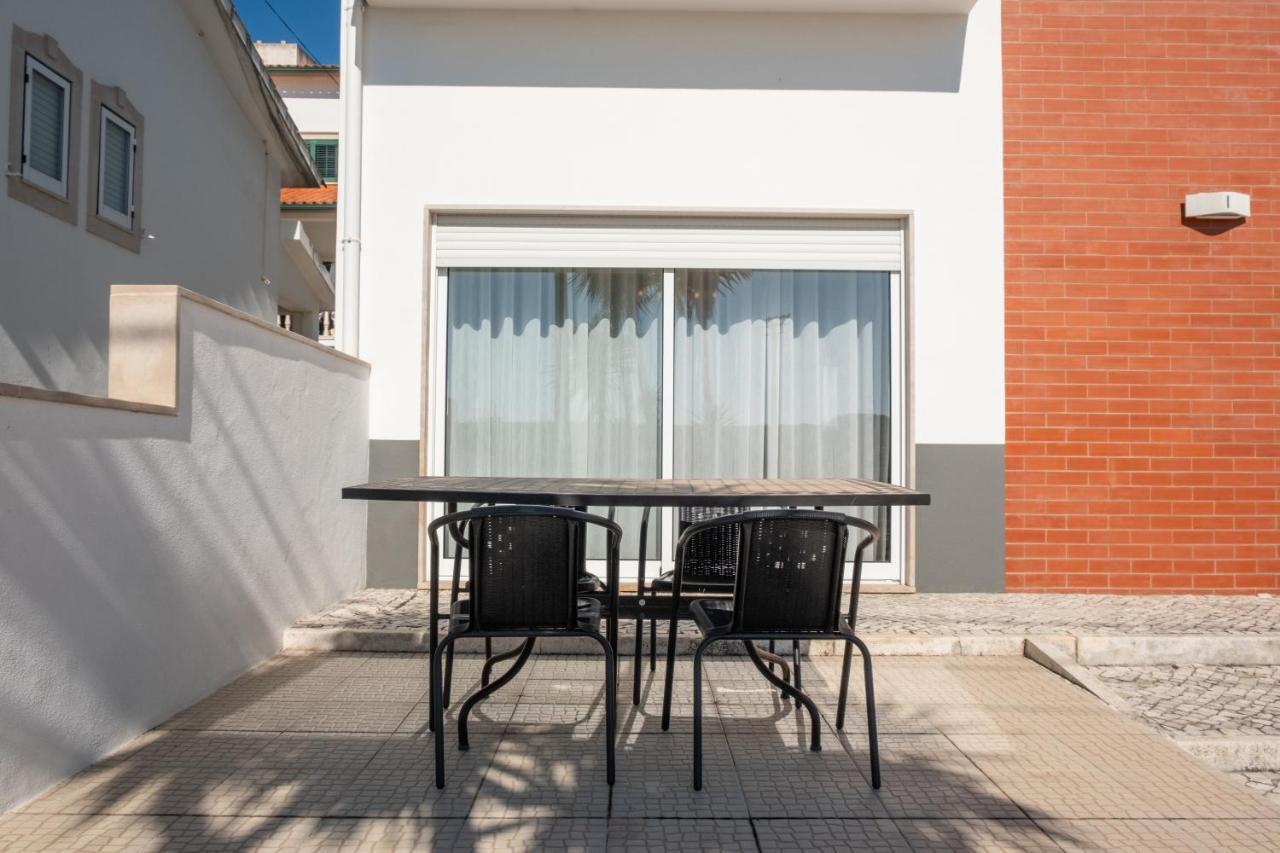8 Rodrigues Family House - Villa With Patio 纳扎雷 外观 照片