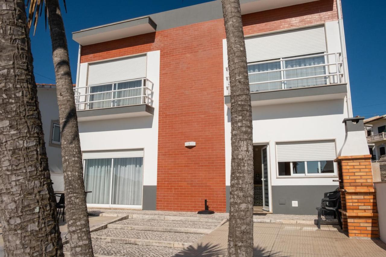 8 Rodrigues Family House - Villa With Patio 纳扎雷 外观 照片