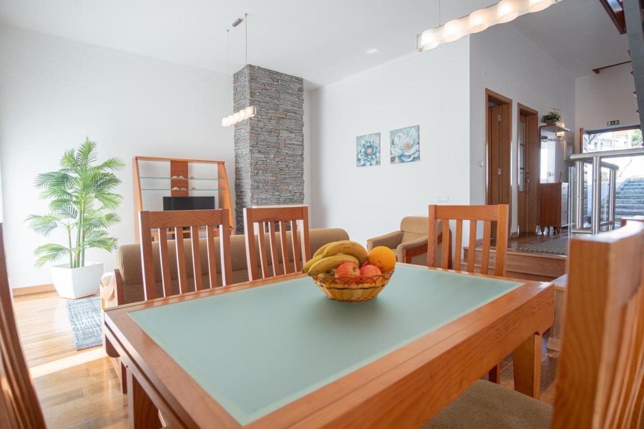 8 Rodrigues Family House - Villa With Patio 纳扎雷 外观 照片
