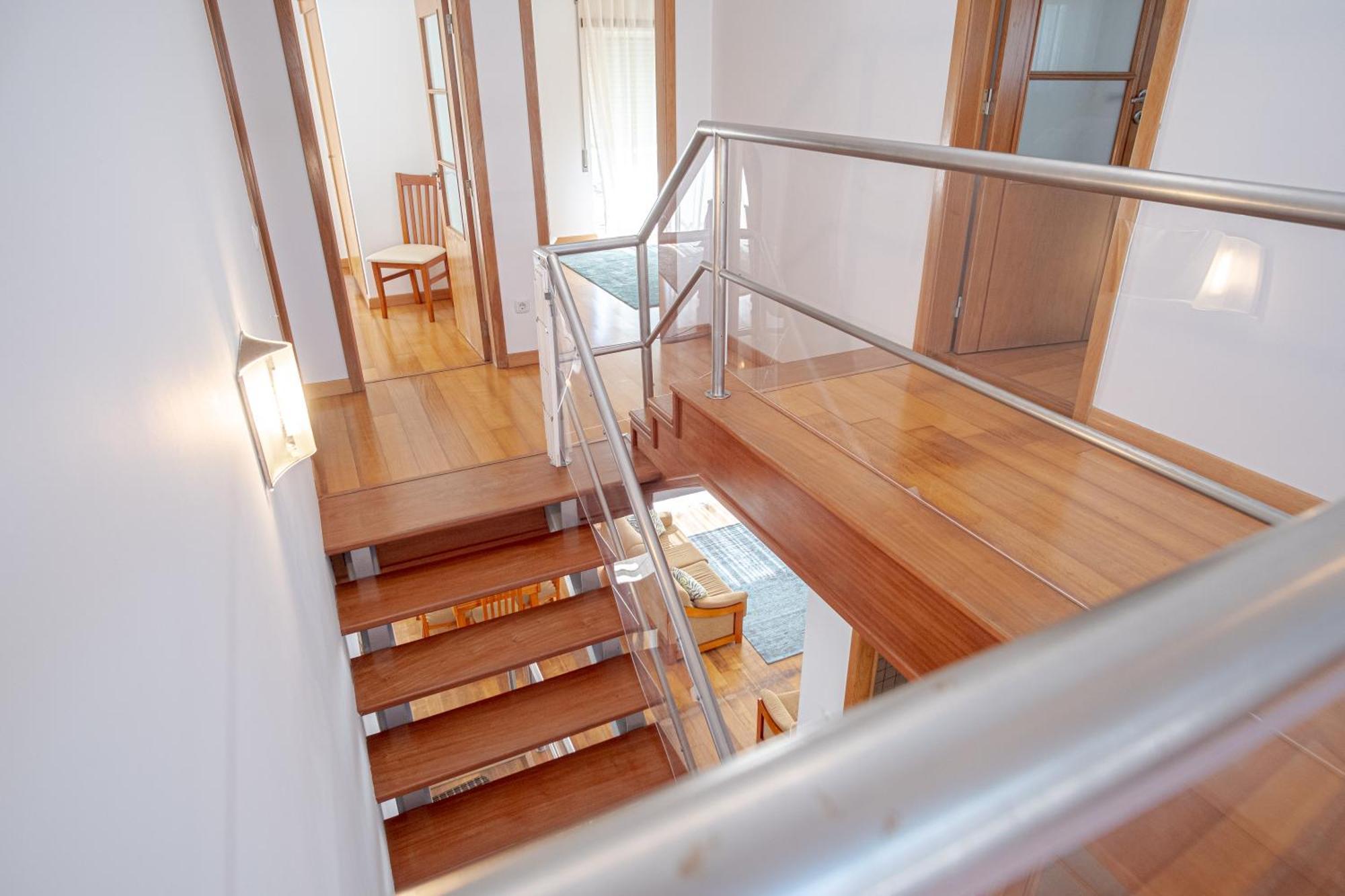 8 Rodrigues Family House - Villa With Patio 纳扎雷 外观 照片
